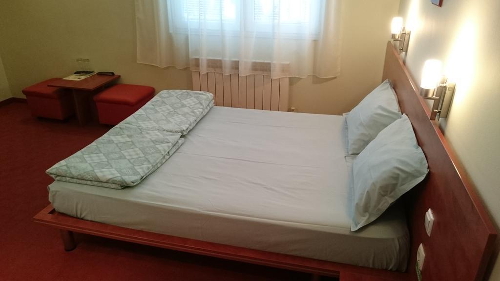 Classic Hotel Sofia Kamer foto